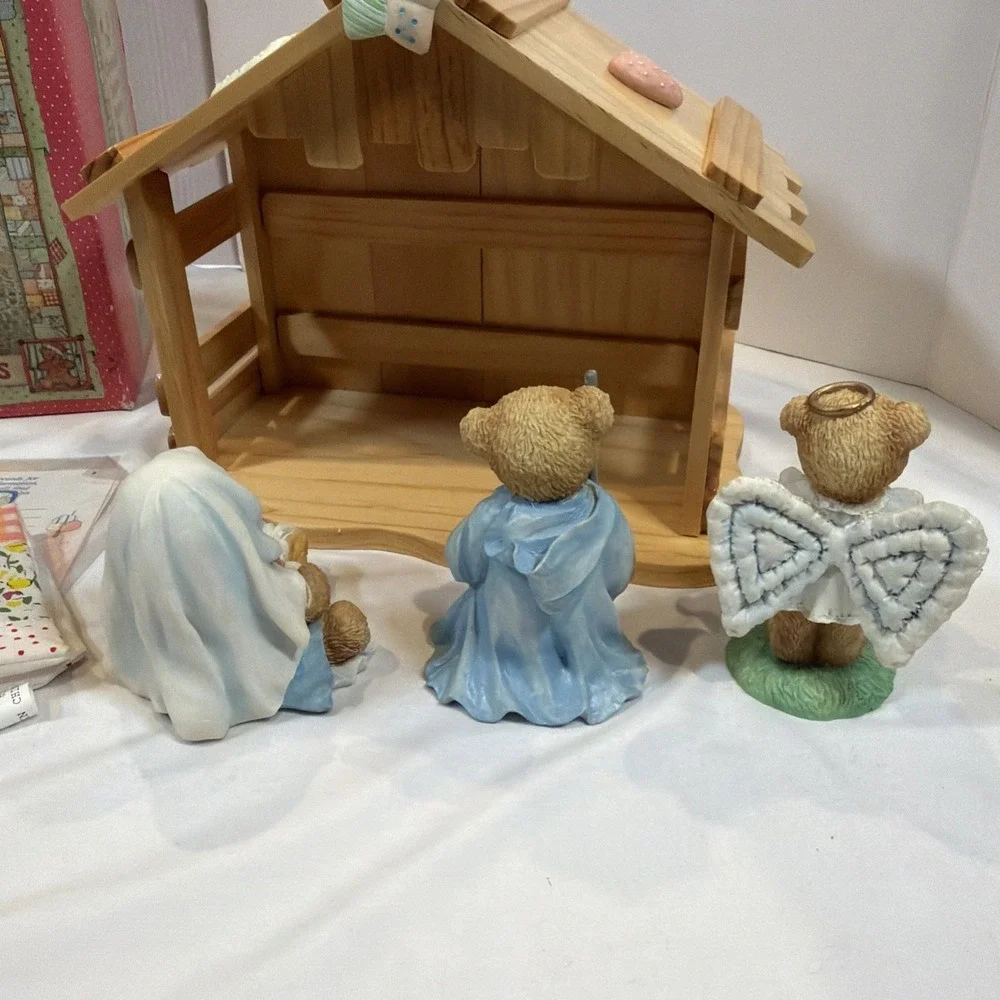 Vintage Enesco Cherished Teddies Nativity 4 Piece Set Stable‎ Figurines Box